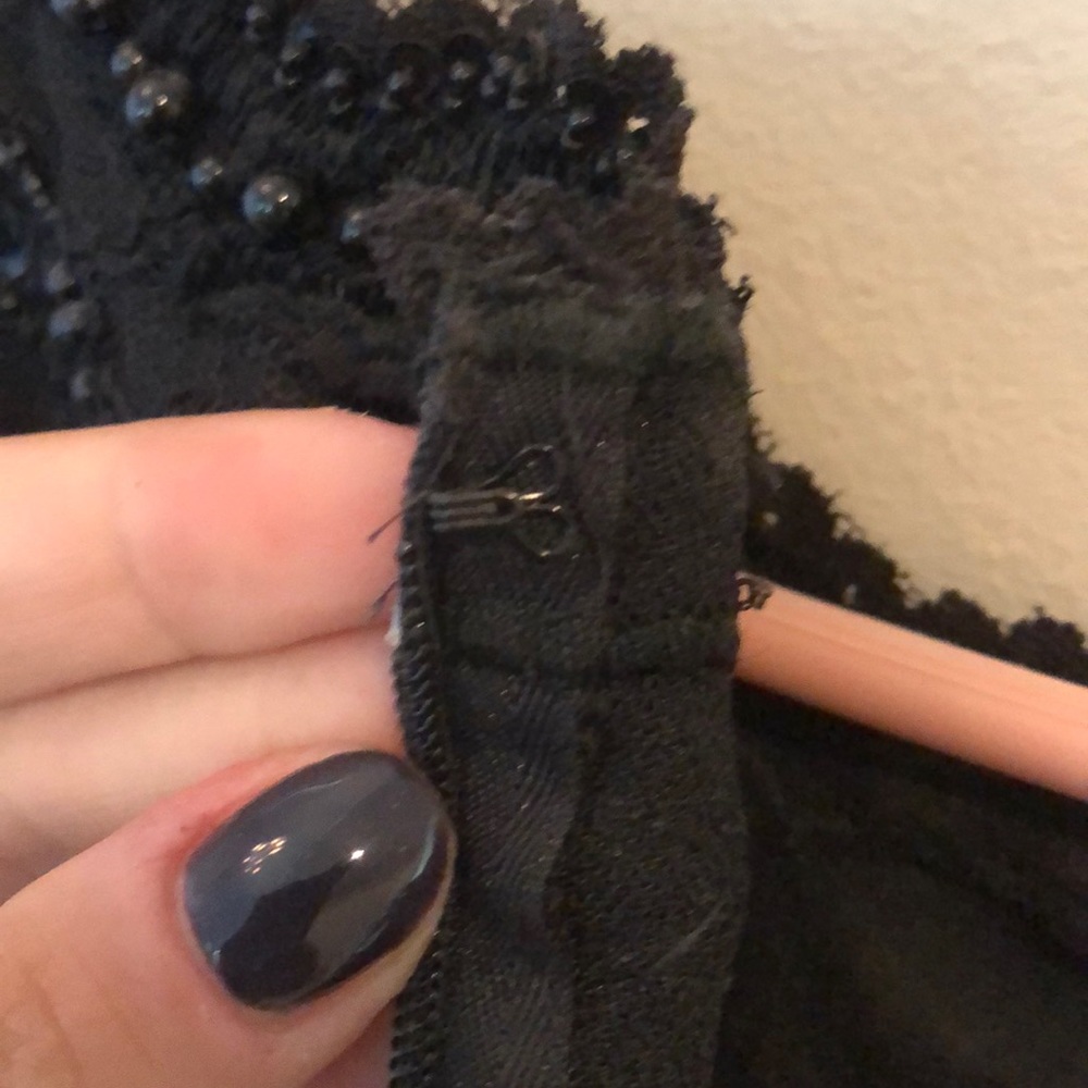 Dress - Picture 7 of 8